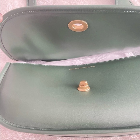 COACH CASHIN CARRY CRESCENT BAG - Picture 8 of 10